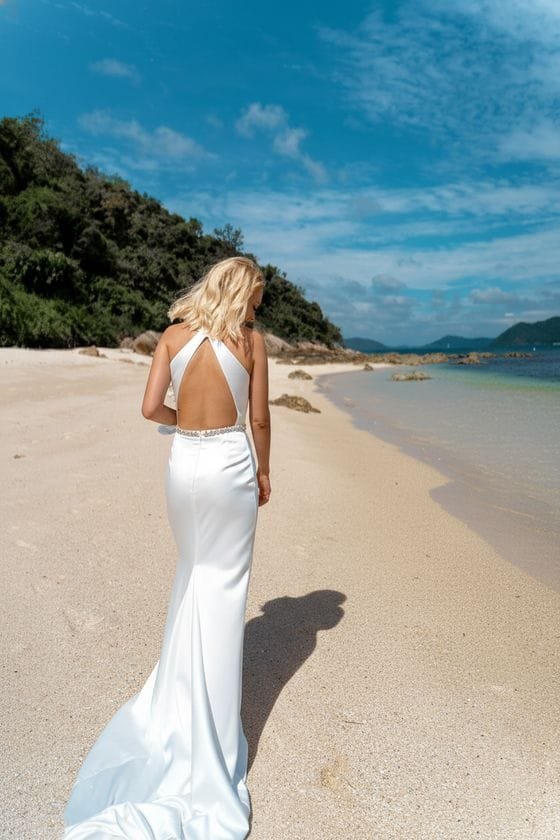 Wedding dress rental Phuket - beautiful bride in white dress