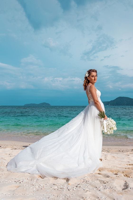 Wedding dress rental Phuket - elegant white wedding gown
