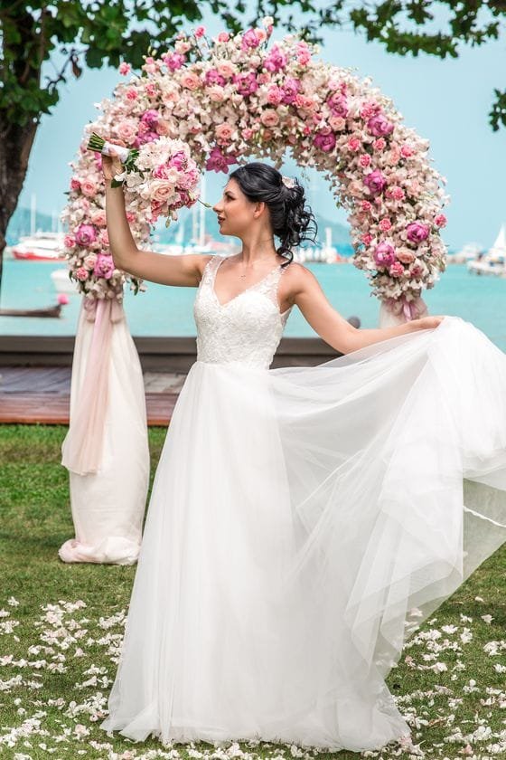 Wedding dress rental Phuket - elegant white wedding gown