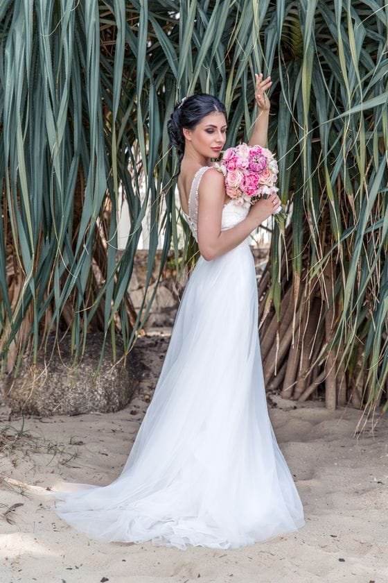 Wedding dress rental Phuket - beautiful bride in white dress