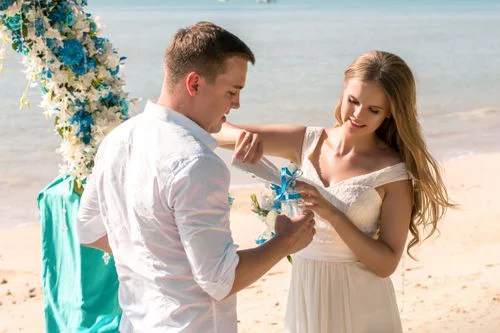 Turquoise classic floral wedding arch, Phuket — photo 16