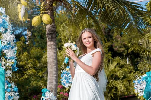 Turquoise classic floral wedding arch, Phuket — photo 23