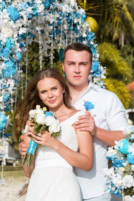 Turquoise classic floral wedding arch, Phuket — photo 26