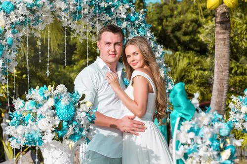 Turquoise classic floral wedding arch, Phuket — photo 29
