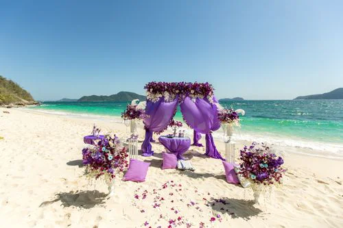 Purple geometric bamboo wedding arch, Margarita and Oleg, Phuket — photo 8