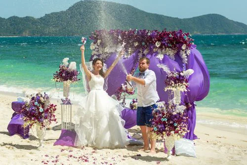 Purple geometric bamboo wedding arch, Margarita and Oleg, Phuket — photo 20