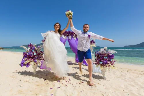 Purple geometric bamboo wedding arch, Margarita and Oleg, Phuket — photo 31