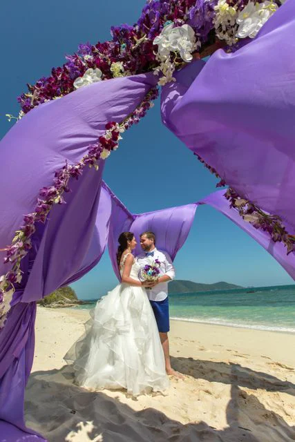 Purple geometric bamboo wedding arch, Margarita and Oleg, Phuket — photo 32