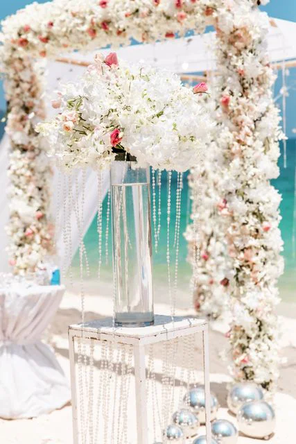 White and pink geometric bamboo wedding arch, Mihail and Tatyana, Phuket — photo 6