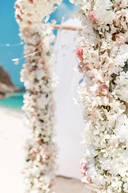 White and pink geometric bamboo wedding arch, Mihail and Tatyana, Phuket — photo 8