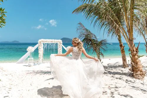 White and pink geometric bamboo wedding arch, Mihail and Tatyana, Phuket — photo 33
