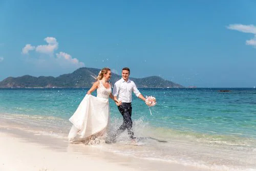 White and pink geometric bamboo wedding arch, Mihail and Tatyana, Phuket — photo 47