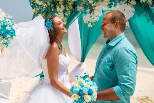 Turquoise geometric bamboo wedding arch, Natasha and Sergei, Phuket — photo 8