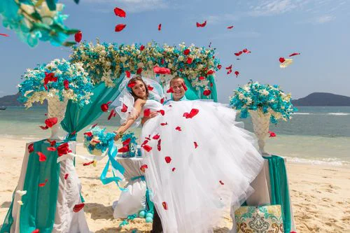 Turquoise geometric bamboo wedding arch, Natasha and Sergei, Phuket — photo 17