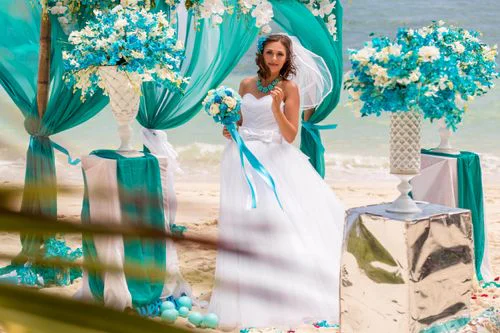 Turquoise geometric bamboo wedding arch, Natasha and Sergei, Phuket — photo 24