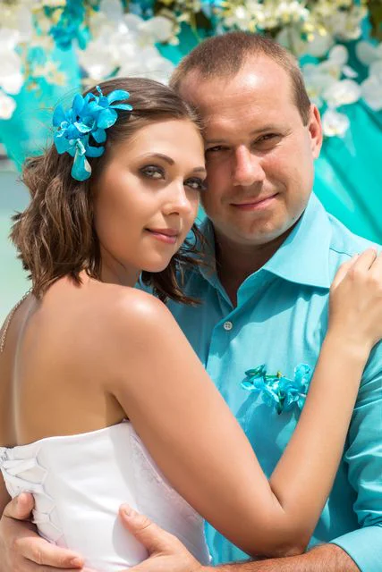 Turquoise geometric bamboo wedding arch, Natasha and Sergei, Phuket — photo 31