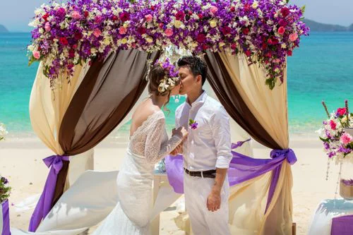 Purple geometric bamboo wedding arch, Dasha and Pako, Phuket — photo 12