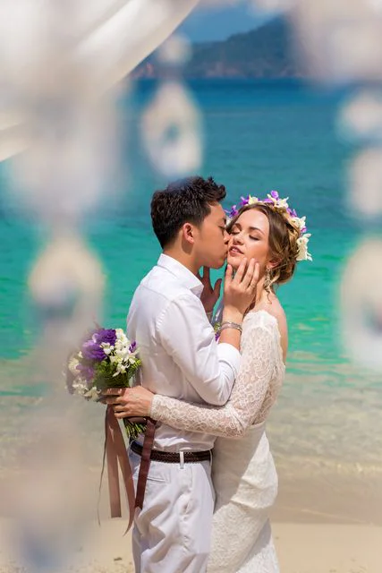 Purple geometric bamboo wedding arch, Dasha and Pako, Phuket — photo 37