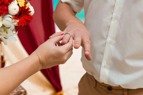 Red geometric wedding arch in Phuket — Anya and Anton, Phuket — photo 9