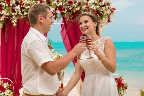 Red geometric wedding arch in Phuket — Anya and Anton, Phuket — photo 22