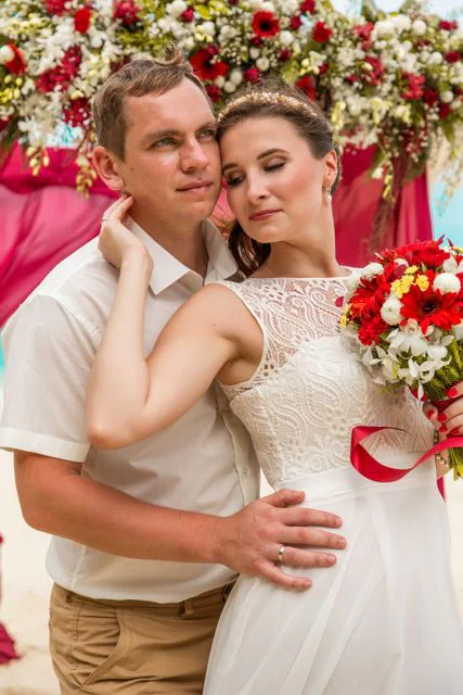 Red geometric wedding arch in Phuket — Anya and Anton, Phuket — photo 29