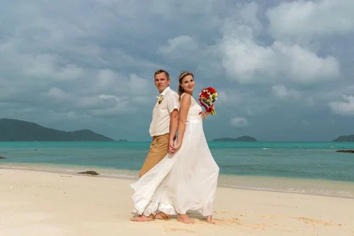 Red geometric wedding arch in Phuket — Anya and Anton, Phuket — photo 42