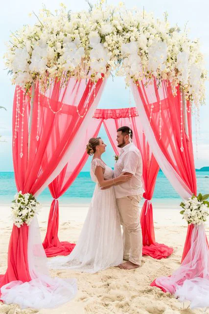 White and pink geometric wedding arch, Alena and Oleg, Phuket — photo 26