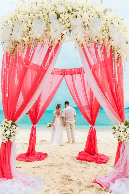 White and pink geometric wedding arch, Alena and Oleg, Phuket — photo 27