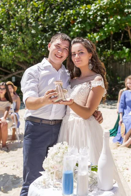 Pink geometric wedding arch, Anzhelika and Artur, Phuket — photo 17