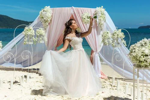 Pink geometric wedding arch, Anzhelika and Artur, Phuket — photo 25