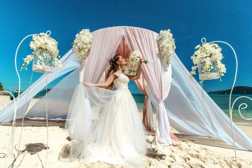 Pink geometric wedding arch, Anzhelika and Artur, Phuket — photo 32