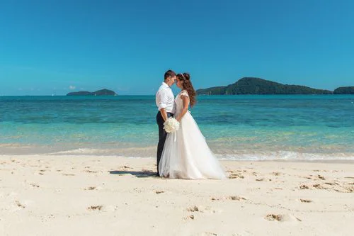 Pink geometric wedding arch, Anzhelika and Artur, Phuket — photo 36