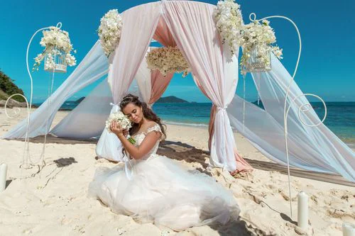 Pink geometric wedding arch, Anzhelika and Artur, Phuket — photo 37