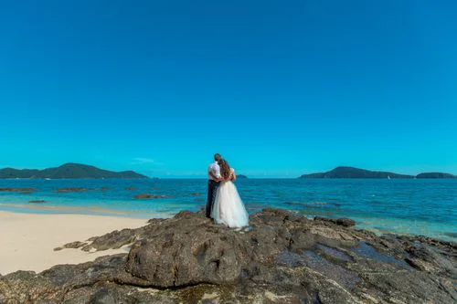 Pink geometric wedding arch, Anzhelika and Artur, Phuket — photo 38