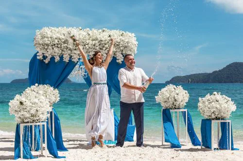 Blue geometric bamboo wedding arch, Phuket — photo 14