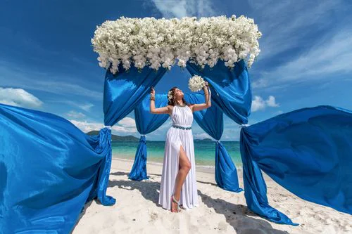 Blue geometric bamboo wedding arch, Phuket — photo 22