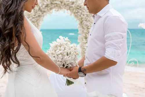 White classic floral wedding arch, Kristina and Dima, Phuket — photo 4