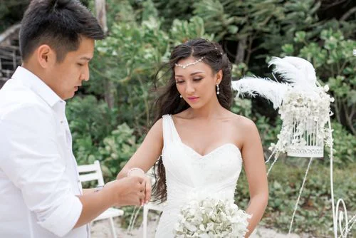 White classic floral wedding arch, Kristina and Dima, Phuket — photo 5