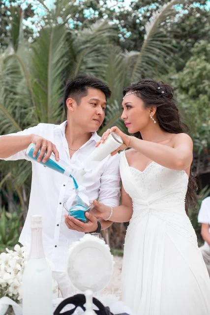 White classic floral wedding arch, Kristina and Dima, Phuket — photo 7
