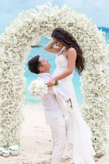 White classic floral wedding arch, Kristina and Dima, Phuket — photo 32