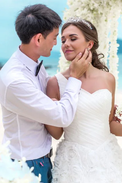 White round floral wedding arch, Kristina and Lesha, Phuket — photo 26