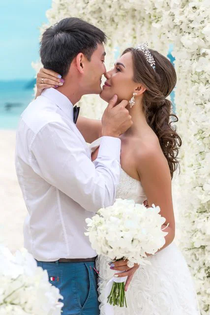 White round floral wedding arch, Kristina and Lesha, Phuket — photo 27