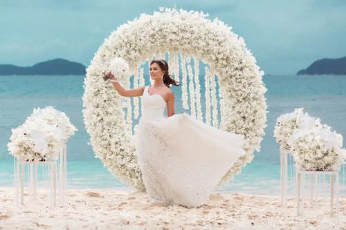 White round floral wedding arch, Kristina and Lesha, Phuket — photo 32