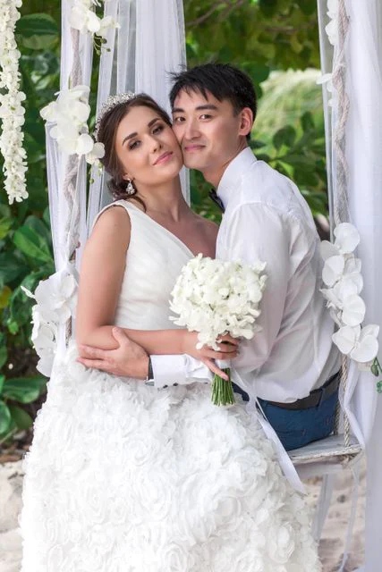 White round floral wedding arch, Kristina and Lesha, Phuket — photo 46