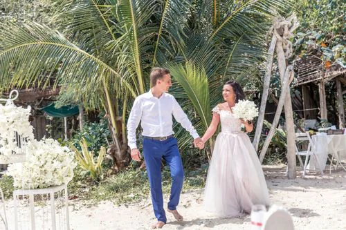 Pink geometric bamboo wedding arch, Natasha and Venya, Phuket — photo 5