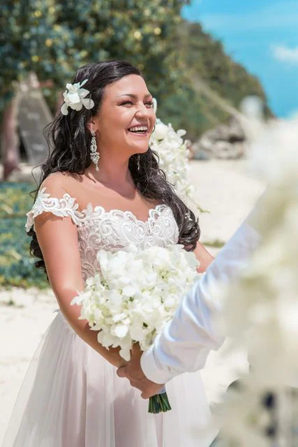 Pink geometric bamboo wedding arch, Natasha and Venya, Phuket — photo 7