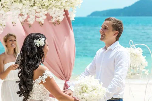 Pink geometric bamboo wedding arch, Natasha and Venya, Phuket — photo 8