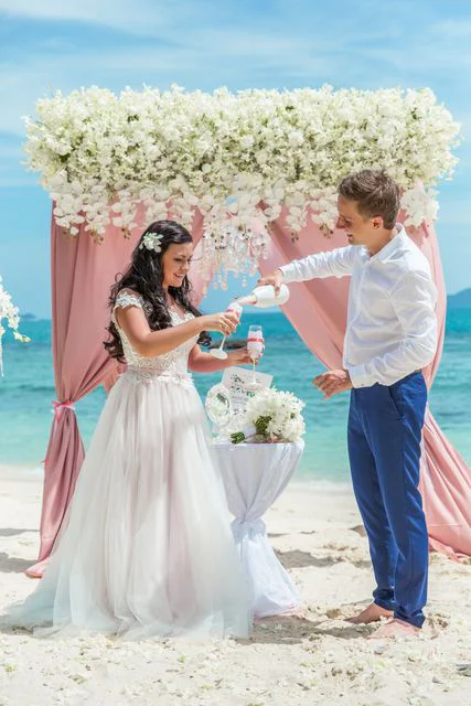 Pink geometric bamboo wedding arch, Natasha and Venya, Phuket — photo 20
