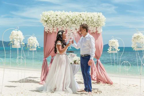 Pink geometric bamboo wedding arch, Natasha and Venya, Phuket — photo 21