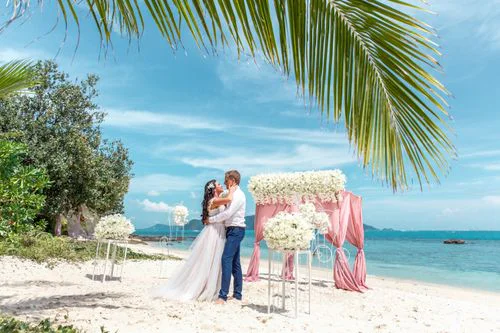 Pink geometric bamboo wedding arch, Natasha and Venya, Phuket — photo 31